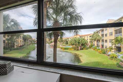 600 Uno Lago 202 Drive, Juno Beach, FL 33408