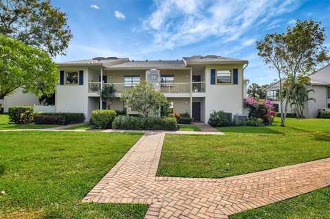 22 Eastgate Drive, Boynton Beach, FL 33436