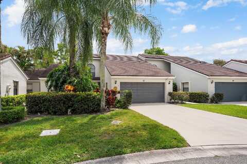 61 Edinburgh Drive, Palm Beach Gardens, FL 33418