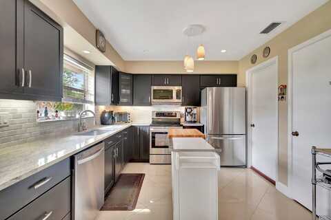 4650 Mahoe Tree Place, Boynton Beach, FL 33436