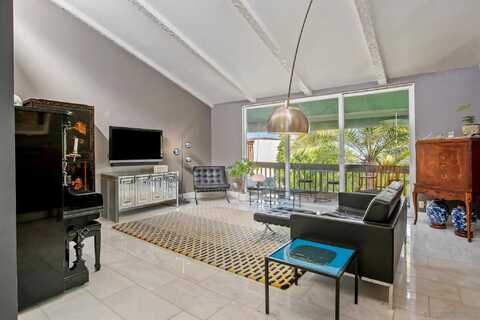6455 La Jolla Blvd., La Jolla, CA 92037
