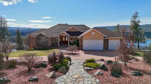 10673 W Lakeside Ln Ln, Nine Mile Falls, WA 99026