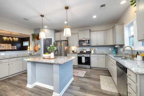 440 CHESAPEAKE DR, Sumter, SC 29154