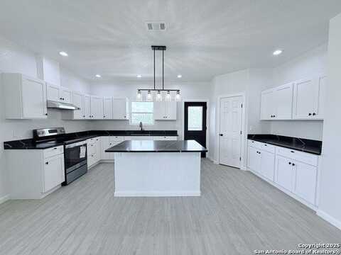 104 Flor Del Sol, San Antonio, TX 78264