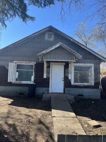 132 Elm Street, Medford, OR 97501