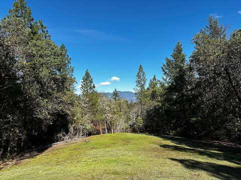501 Wildrose Lane, Grants Pass, OR 97527