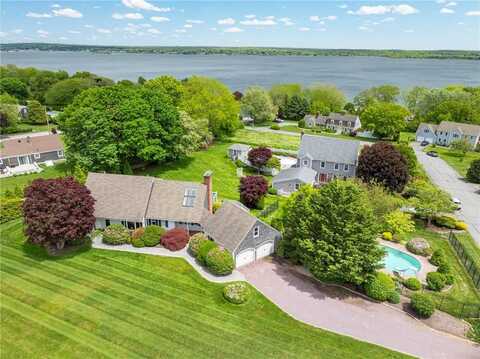 130 Gideon Lawton Lane, Portsmouth, RI 02871