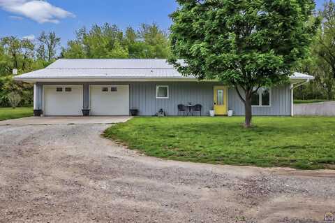 13385 240th Ln, Holton, KS 66436
