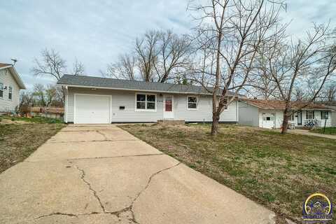 2316 SE 22nd Ter, Topeka, KS 66605