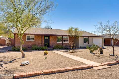 4110 E Roberts Place, Tucson, AZ 85711