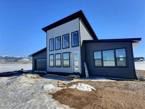 1045 IROQUOIS Avenue, Driggs, ID 83422