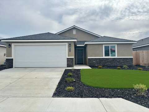 7091 Elm Street, Visalia, CA 93291
