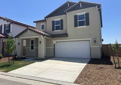 1484 Concord Way, Dinuba, CA 93618