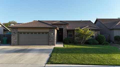 1911 W Castle Avenue, Porterville, CA 93257