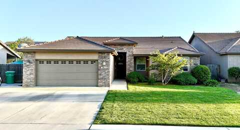 1911 W Castle Avenue, Porterville, CA 93257