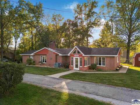 2141 S Valhalla Lane, Sullivan, IN 47882