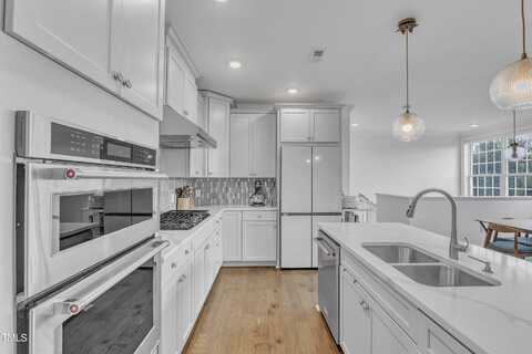 10210 Sablewood Drive, Raleigh, NC 27617