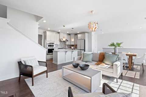 10210 Sablewood Drive, Raleigh, NC 27617