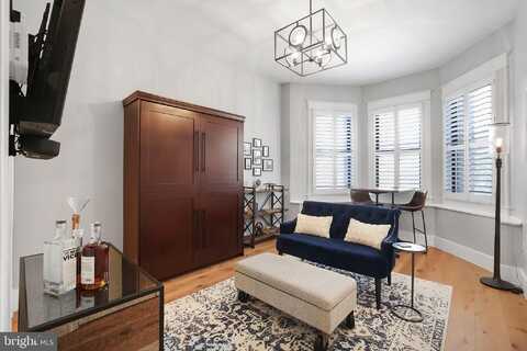1215 10TH STREET NW, WASHINGTON, DC 20001