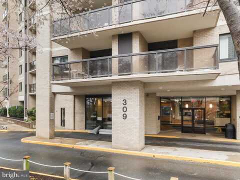 309 YOAKUM PARKWAY, ALEXANDRIA, VA 22304