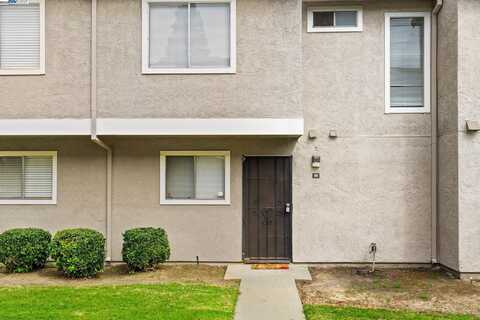 1930 Grande Cir, Fairfield, CA 94533