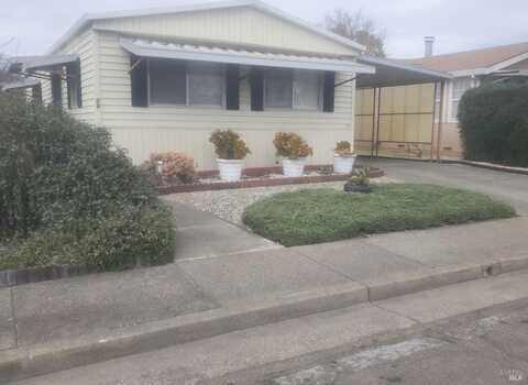 28 Westgate Circle, Santa Rosa, CA 95401