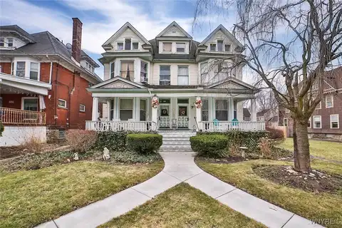 685 Chilton Avenue, Niagara Falls, NY 14301