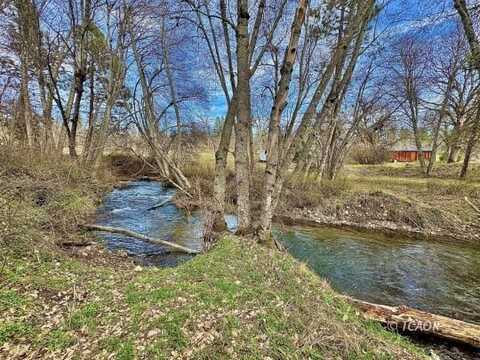 250 S Meadow Ln, Hayfork, CA 96041