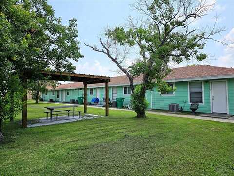 160 N 13th Street, Aransas Pass, TX 78336