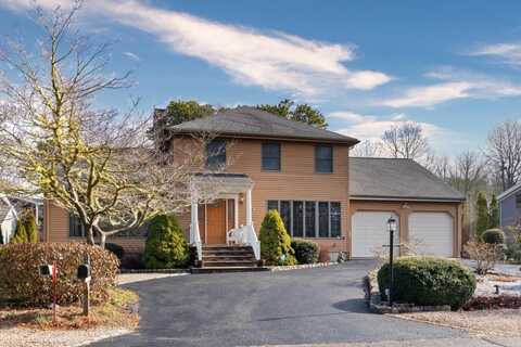 51 Manitoba Road, Mashpee, MA 02649