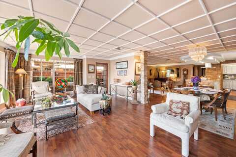 18 Calle De Las Nubes, Palm Springs, CA 92264