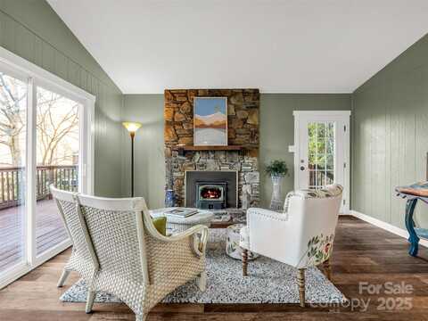 1625 Mountain Cove Road, Black Mountain, NC 28711