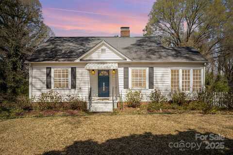 7122 Tuckaseegee Road, Charlotte, NC 28214
