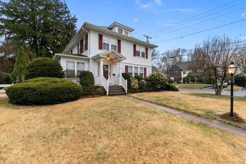 3 Middle Road, Hamden, CT 06517