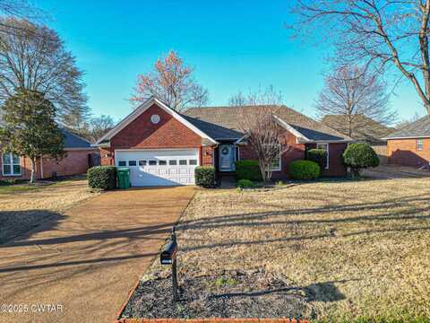 235 Fairway Boulevard, Jackson, TN 38305