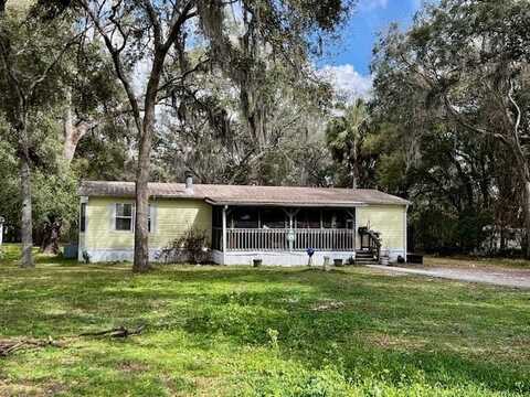 7491 165th St, Trenton, FL 32693