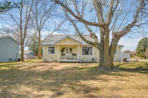 400 Center Avenue S, Mitchellville, IA 50169