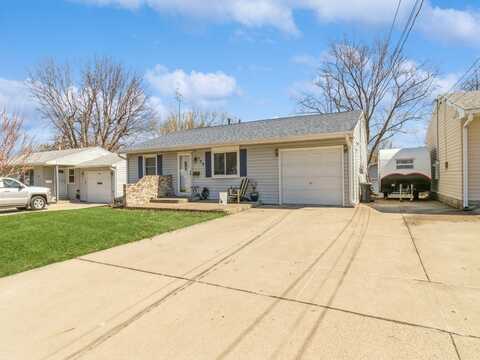 706 E 12th Street N, Newton, IA 50208