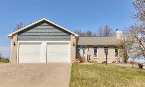 106 Valley Place, Indianola, IA 50125