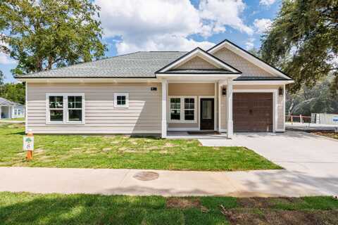 14 Shebbi Lane, Freeport, FL 32439