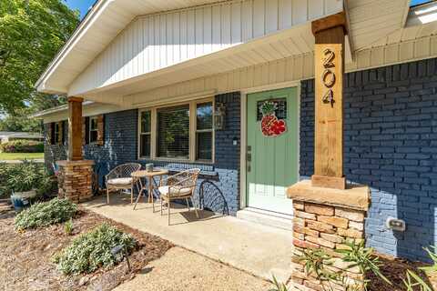 204 NW Bayou Woods Drive, Fort Walton Beach, FL 32548