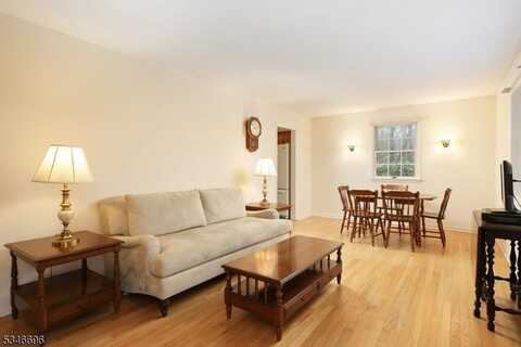 16 Lee Pl, Bernardsville, NJ 07920