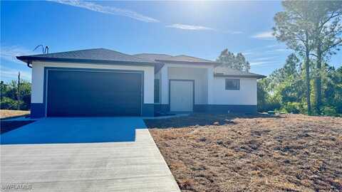 4802 NORA Avenue N, Lehigh Acres, FL 33971