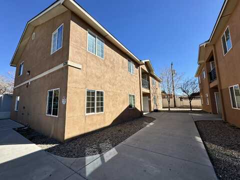 528 ALVARADO Drive SE, Albuquerque, NM 87108