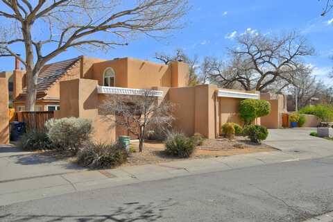 3005 Cll De Alamo NW, Albuquerque, NM 87104