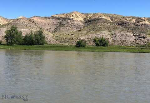 undefined, Highwood, MT 59450