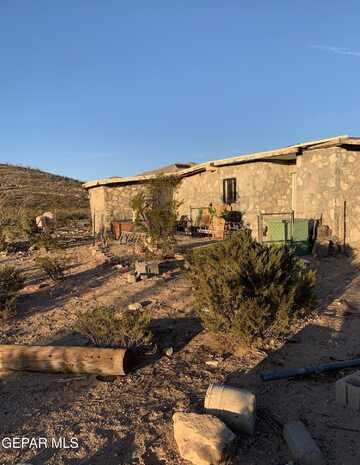 18299 Nolton Road, El Paso, TX 79938