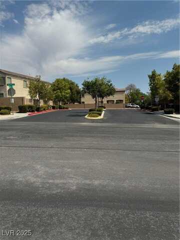 8232 Apple Spice Street, Las Vegas, NV 89143