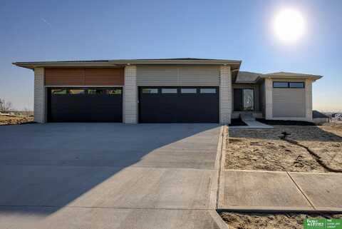20658 Laurel Avenue, Elkhorn, NE 68022