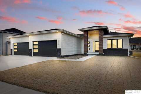 5510 N 208th Avenue, Omaha, NE 68022